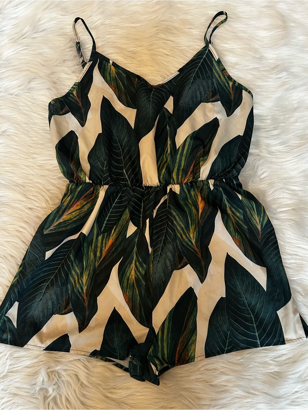 SHEIN Green and White Tropical Leaf Print Romper